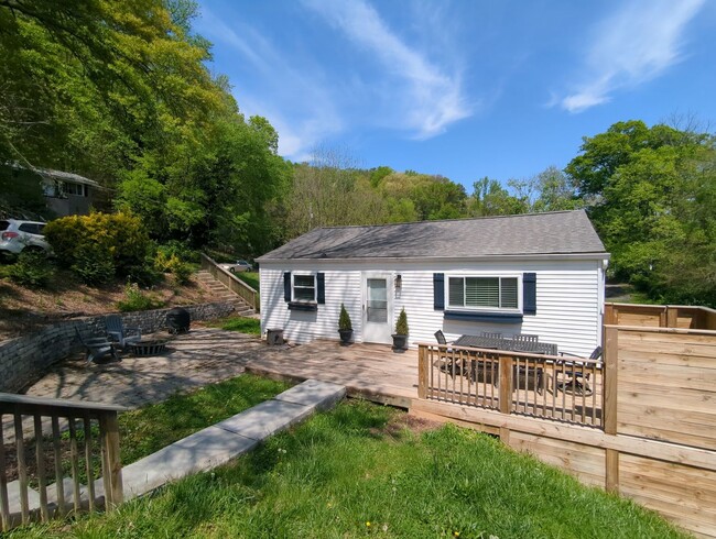 property at 1617 W 52nd St