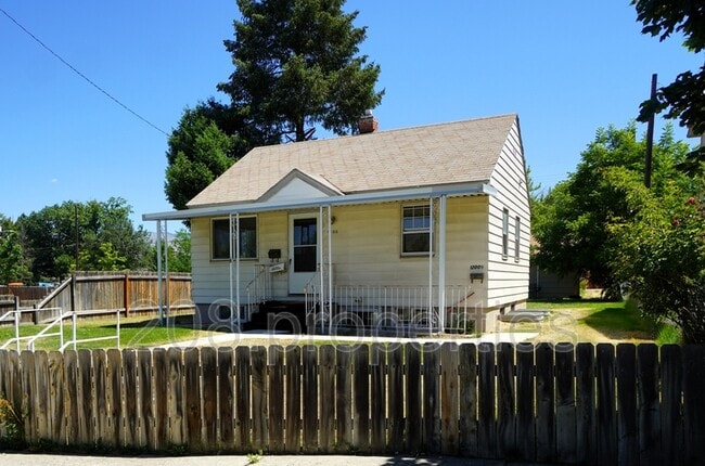 property at 1200 S Vermont Ave
