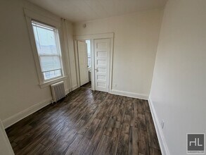 31 Cedar St in Yonkers, NY - Foto de edificio - Building Photo