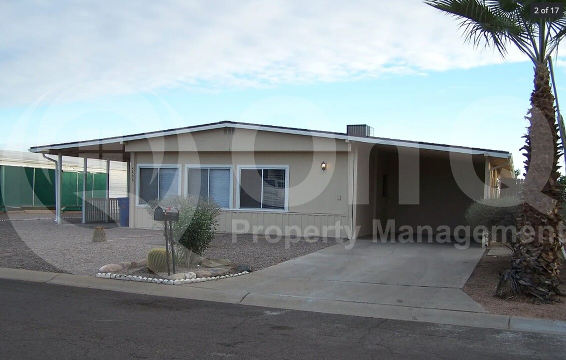 5555 E Alpine Ave in Mesa, AZ - Building Photo