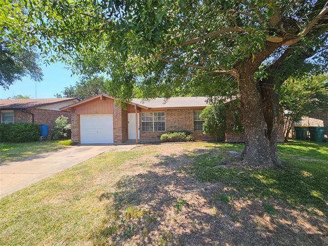 property at 736 Lisa Ln