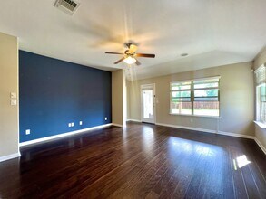 18001 Moreto Loop in Pflugerville, TX - Building Photo - Building Photo