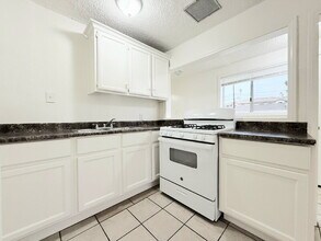 14041 Orizaba Ave in Paramount, CA - Building Photo - Building Photo