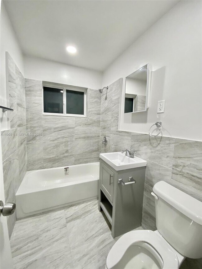 64 NE 78th St in Miami, FL - Building Photo - Building Photo