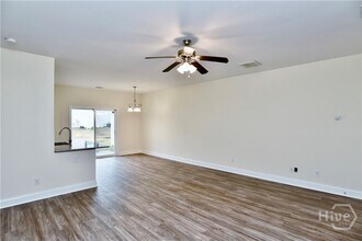 395 Canyon Oak Loop in Richmond Hill, GA - Building Photo - Building Photo