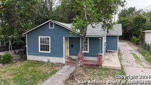 3323 W Laurel St in San Antonio, TX - Building Photo - Building Photo