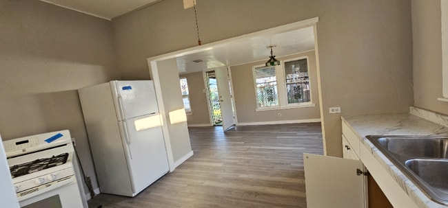 property at 120 Chicago Blvd