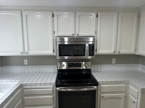 3018 Badger Dr in Pleasanton, CA - Building Photo - Building Photo