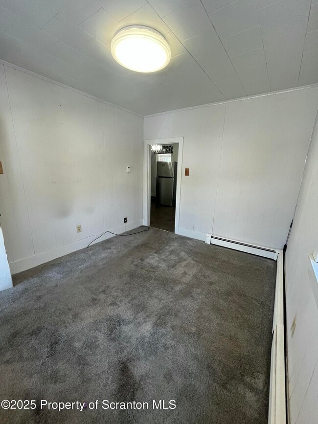 525 E Lackawanna Ave in Olyphant, PA - Building Photo - Building Photo