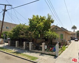 238 N Chicago St in Los Angeles, CA - Building Photo