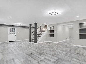 2248 Farley Ct in East Point, GA - Foto de edificio - Building Photo