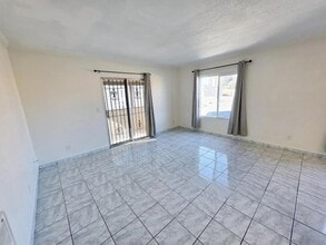 4056 Van Dyke Ave, Unit 4 in San Diego, CA - Building Photo - Building Photo