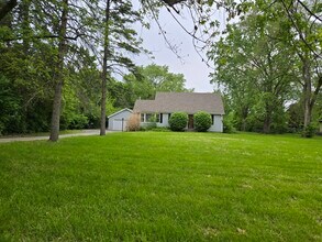 7060 Osage Rd in Long Grove, IL - Building Photo - Building Photo