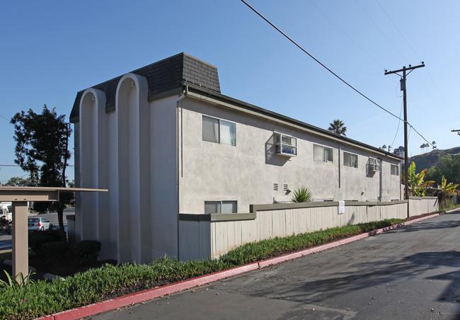 3003 Barnard St in San Diego, CA - Building Photo - Building Photo