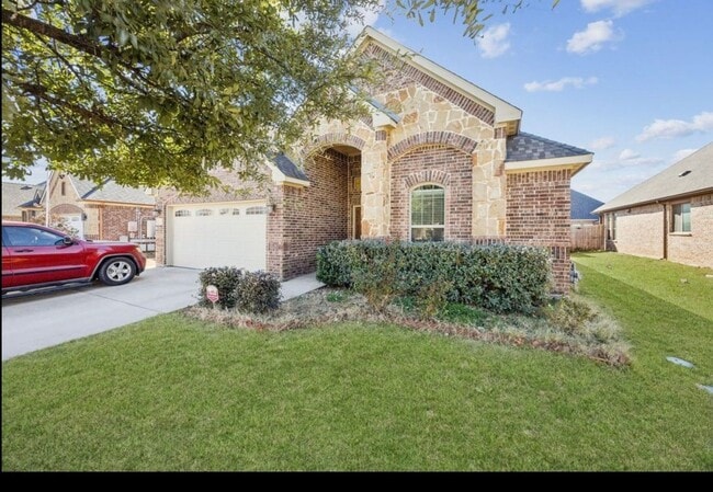 725 Gray Washington Dr in Fort Worth, TX - Building Photo - Building Photo