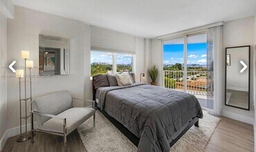 1555 N Treasure Dr in North Bay Village, FL - Building Photo - Building Photo