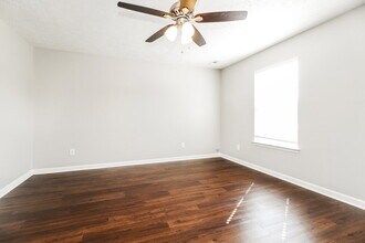 1980 Old Castle Dr in Murfreesboro, TN - Building Photo - Building Photo