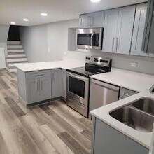 2827 W Lunt Ave in Chicago, IL - Building Photo - Building Photo