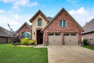 1213 Wedgewood Dr in Forney, TX - Building Photo