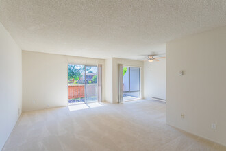 Oakridge Apartments in Santa Clara, CA - Foto de edificio - Interior Photo