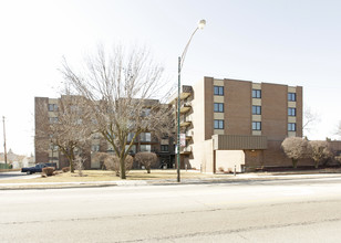 Irving Park Terrace Condominiums in Chicago, IL - Building Photo - Building Photo