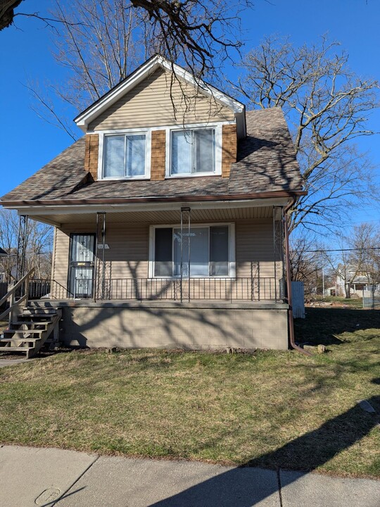 1513 Alter Rd in Detroit, MI - Building Photo