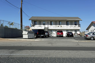 12170 7th Ave in Victorville, CA - Building Photo - Primary Photo