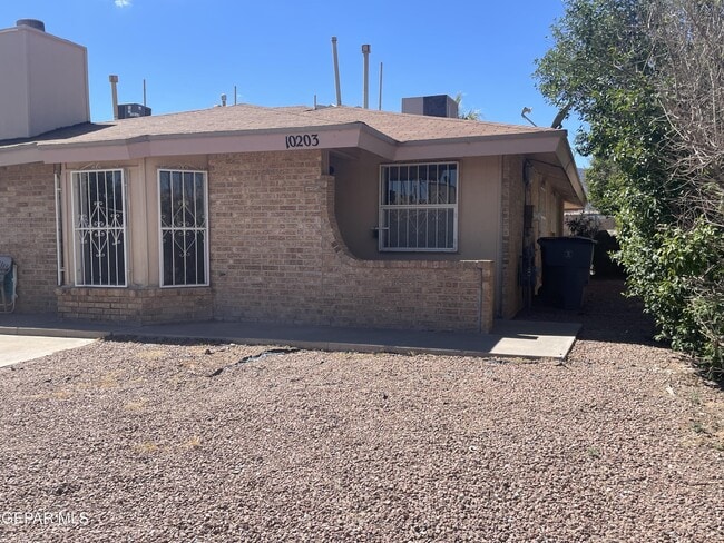 10203 Niagara Falls Pl in El Paso, TX - Building Photo - Building Photo