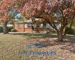 106 Graeme Dr in Nashville, TN - Building Photo