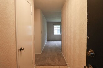 3016 S Elm Ave in Broken Arrow, OK - Foto de edificio - Building Photo
