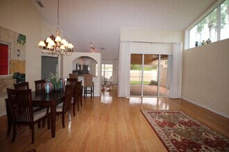 404 Sabal Palm Ln in West Palm Beach, FL - Building Photo - Building Photo