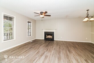 231 Brookside Dr in Dallas, GA - Foto de edificio - Building Photo