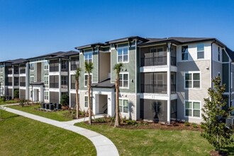 Bristol Park Apartments in Mount Dora, FL - Building Photo - Building Photo