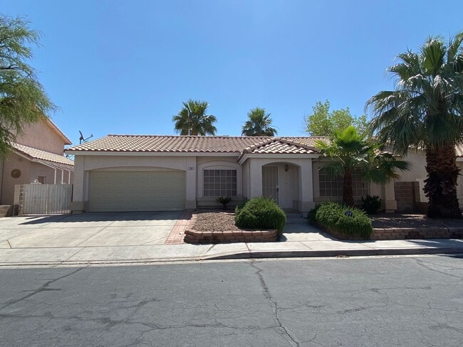 property at 256 Finestra Dr