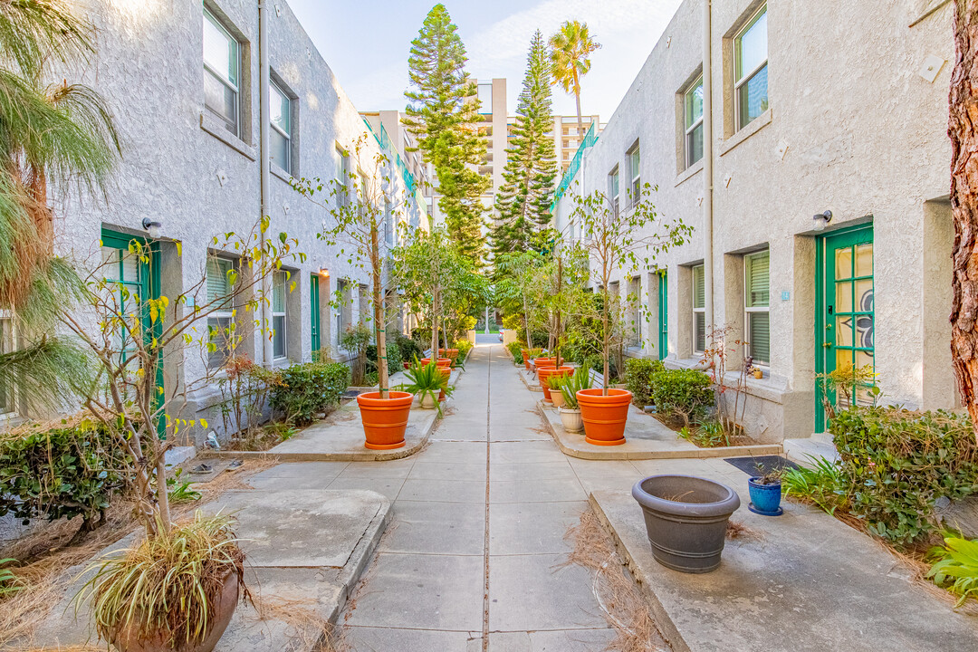 Ocean Park in Long Beach, CA - Building Photo