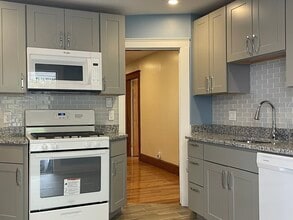 23 Lothrop Ave in Milton, MA - Building Photo - Building Photo