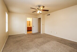 19806 N 48th Dr in Glendale, AZ - Building Photo - Building Photo
