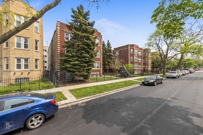 1117 N Lawler Ave Chicago, IL 60651 in Chicago, IL - Building Photo - Building Photo