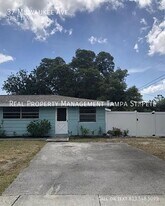 37 Milwaukee Ave in Dunedin, FL - Building Photo