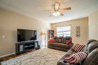 128 Ruby Walk Dr in Morrisville, NC - Building Photo - Building Photo