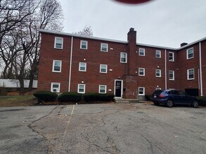 433 B Sea St, Unit 5 in Quincy, MA - Building Photo - Building Photo