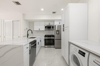 312 Washington St in Hoboken, NJ - Building Photo - Building Photo