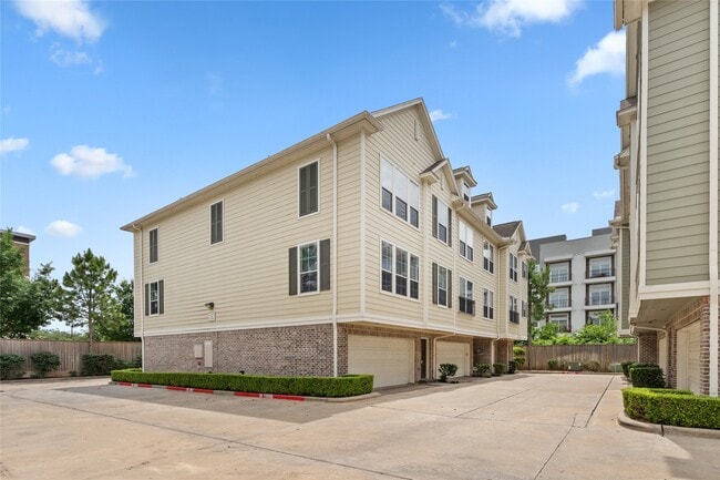 property at 3001 Murworth Dr