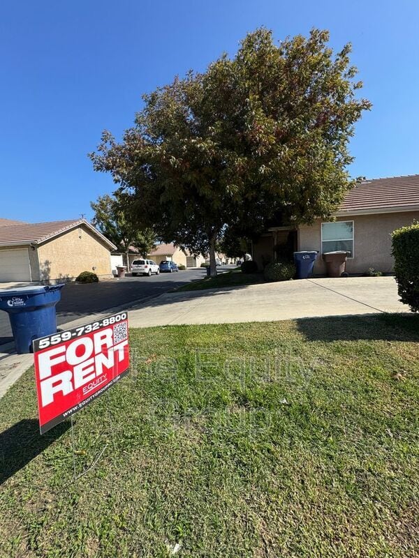 property at 1943 E Academy Ave