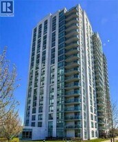 4900 Glen Erin Dr in Mississauga, ON - Building Photo