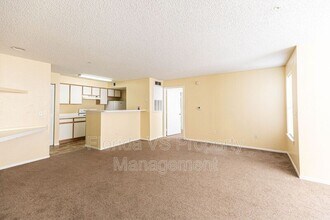 2208 Antigua Pl in Kissimmee, FL - Building Photo - Building Photo