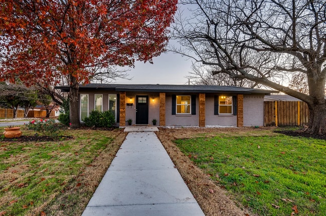 property at 2976 Sundial Dr