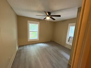 711 Grandview Ave in Florence, AL - Building Photo - Building Photo