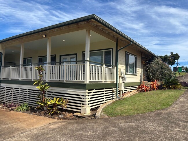 203 Maha Rd in Makawao, HI - Foto de edificio - Building Photo