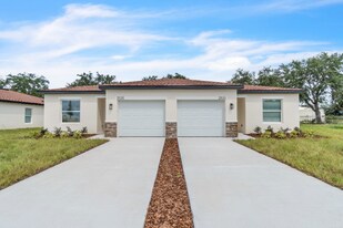 1006 Stinson St in Leesburg, FL - Building Photo